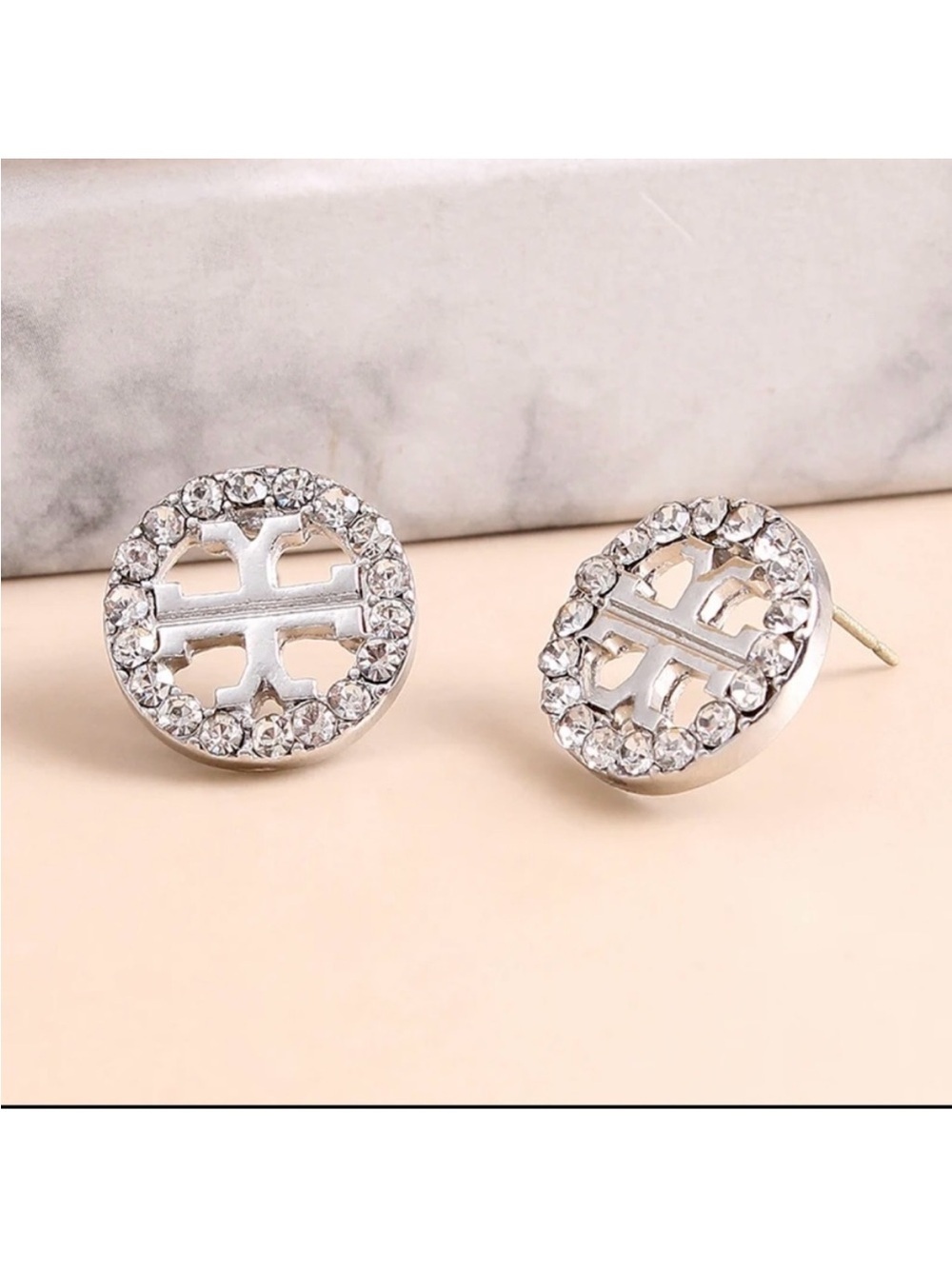 New! Tory Burch-Inspired Silver Reverse T QZ Earring Stud OS - Picture 3 of 6